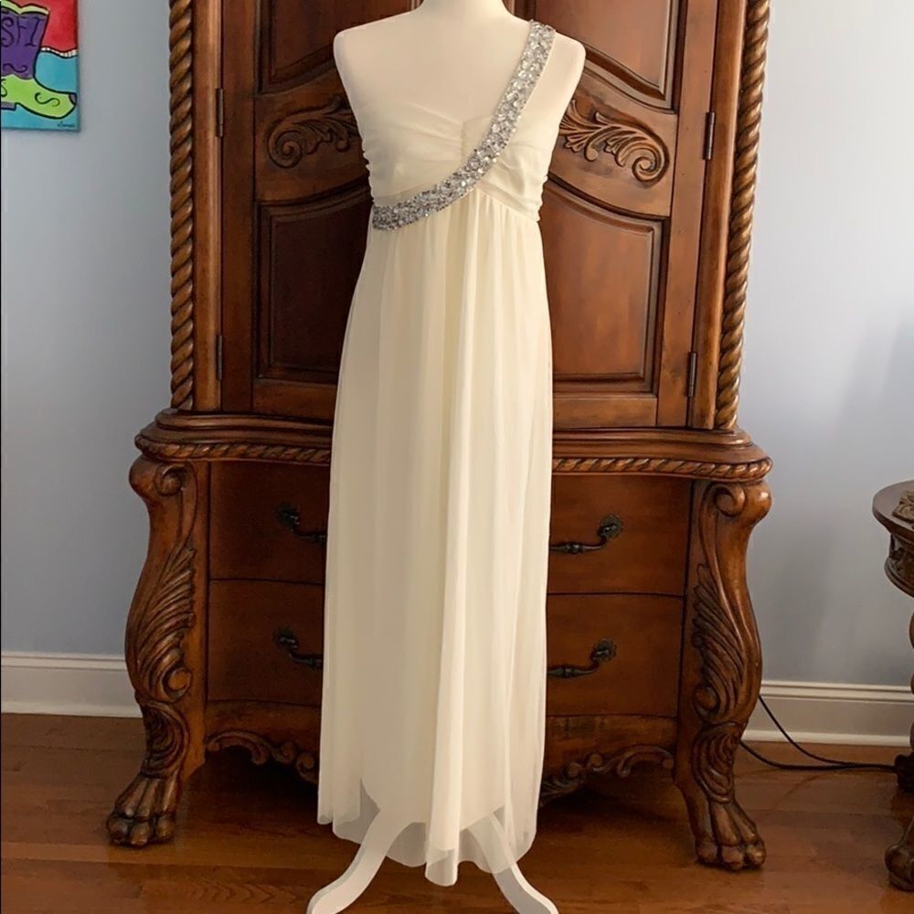 Off white maxi dress- size S/M